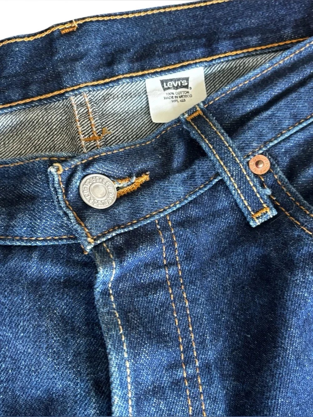 Vintage 501 Levi’s  Y2K era 🇲🇽 made in Mexico  34x32